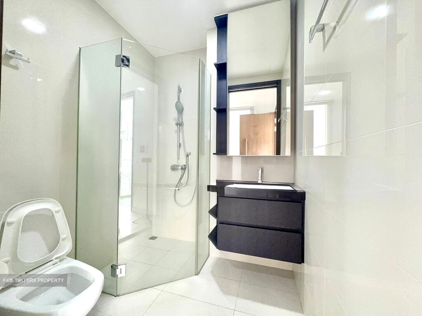 The Cristallo (D15), Apartment #520232011